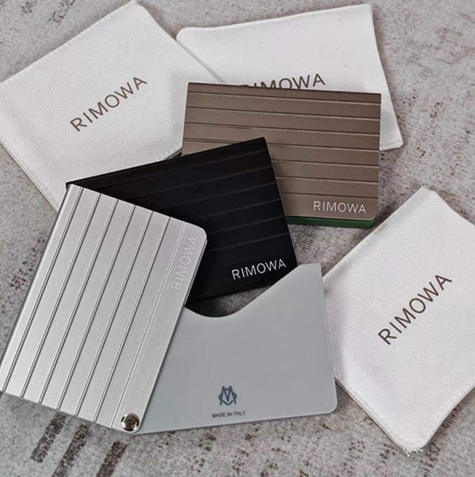 rimowa original grooved aluminum card case